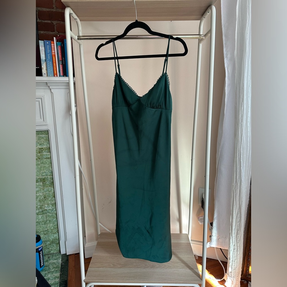 Aritzia green satin dress size 6